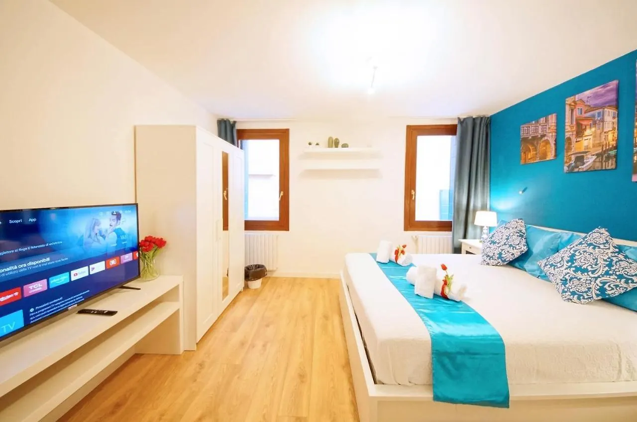 Dolcevita Apartments N 500 San Marco Venice Italy